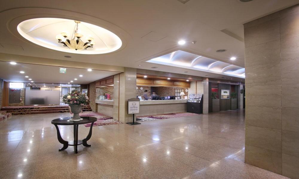 Admiral Hotel Kodzse Kültér fotó