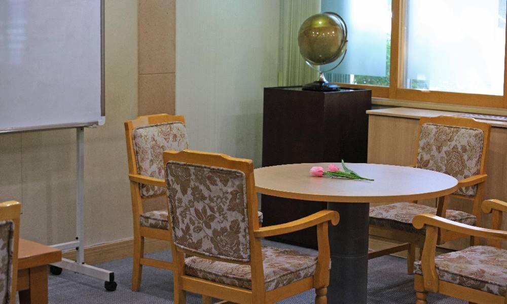Admiral Hotel Kodzse Kültér fotó