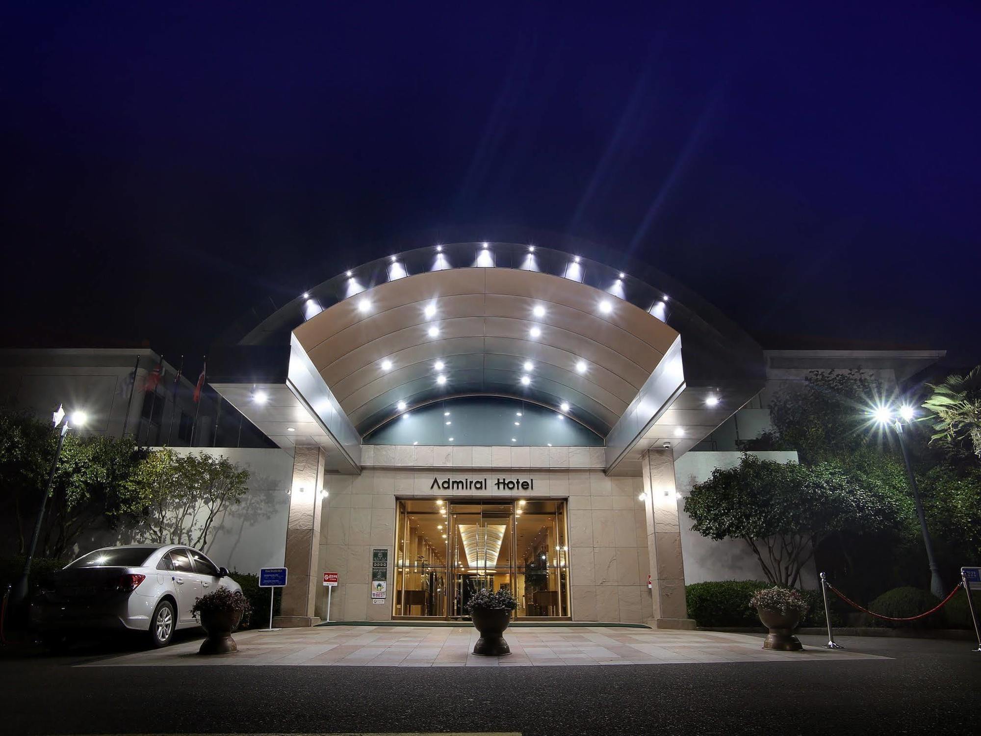 Admiral Hotel Kodzse Kültér fotó