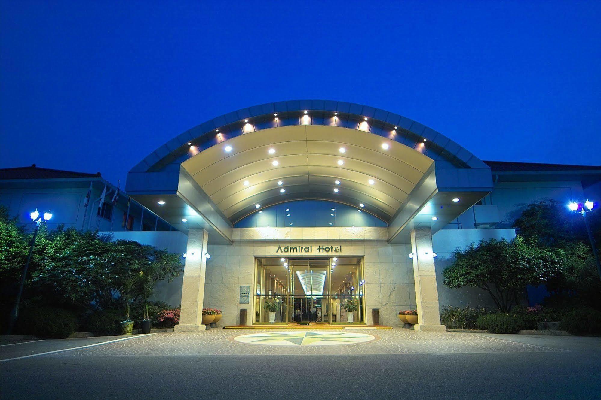 Admiral Hotel Kodzse Kültér fotó